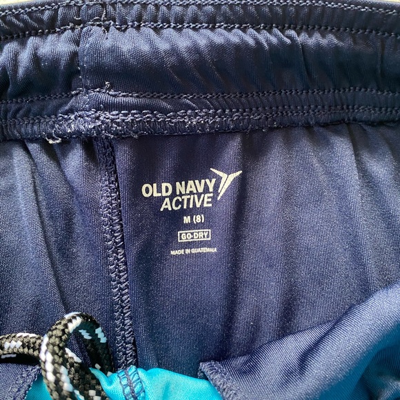 Boys size 8 shorts - Picture 4 of 4